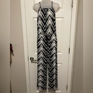 *Gilli Black & White Chevron Print Sleeveless Wide Leg Small Jumpsuit #E